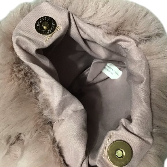 Luxury Style Plush Bella Sera Bag with Pearl Handle - Picture 4 of 4